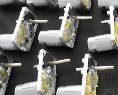 由上海乙同机电科技北京208所组装军用设备